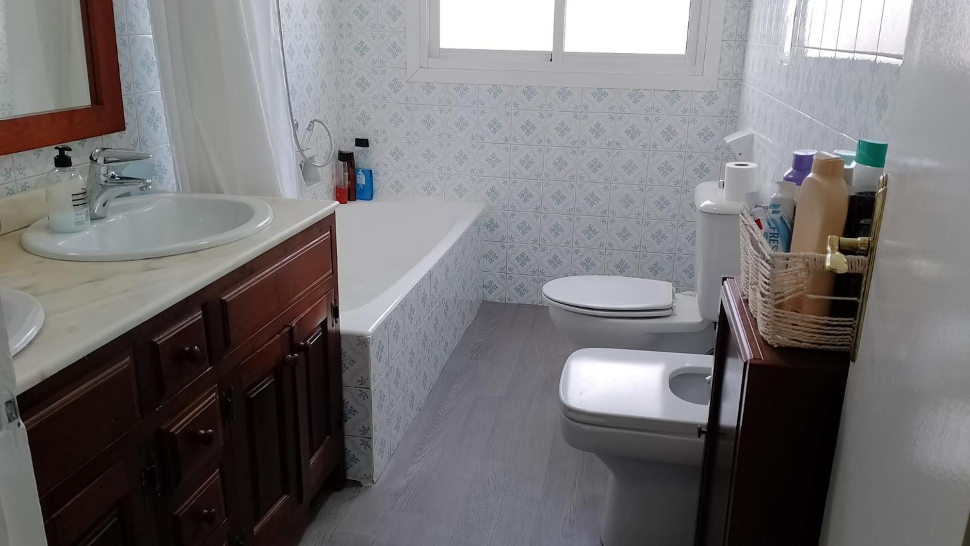 Habitacion Privada Centro Malaga Cerca Tren Maria Zambrano Y Playa Muy Buena Conexion Wifi Extérieur photo