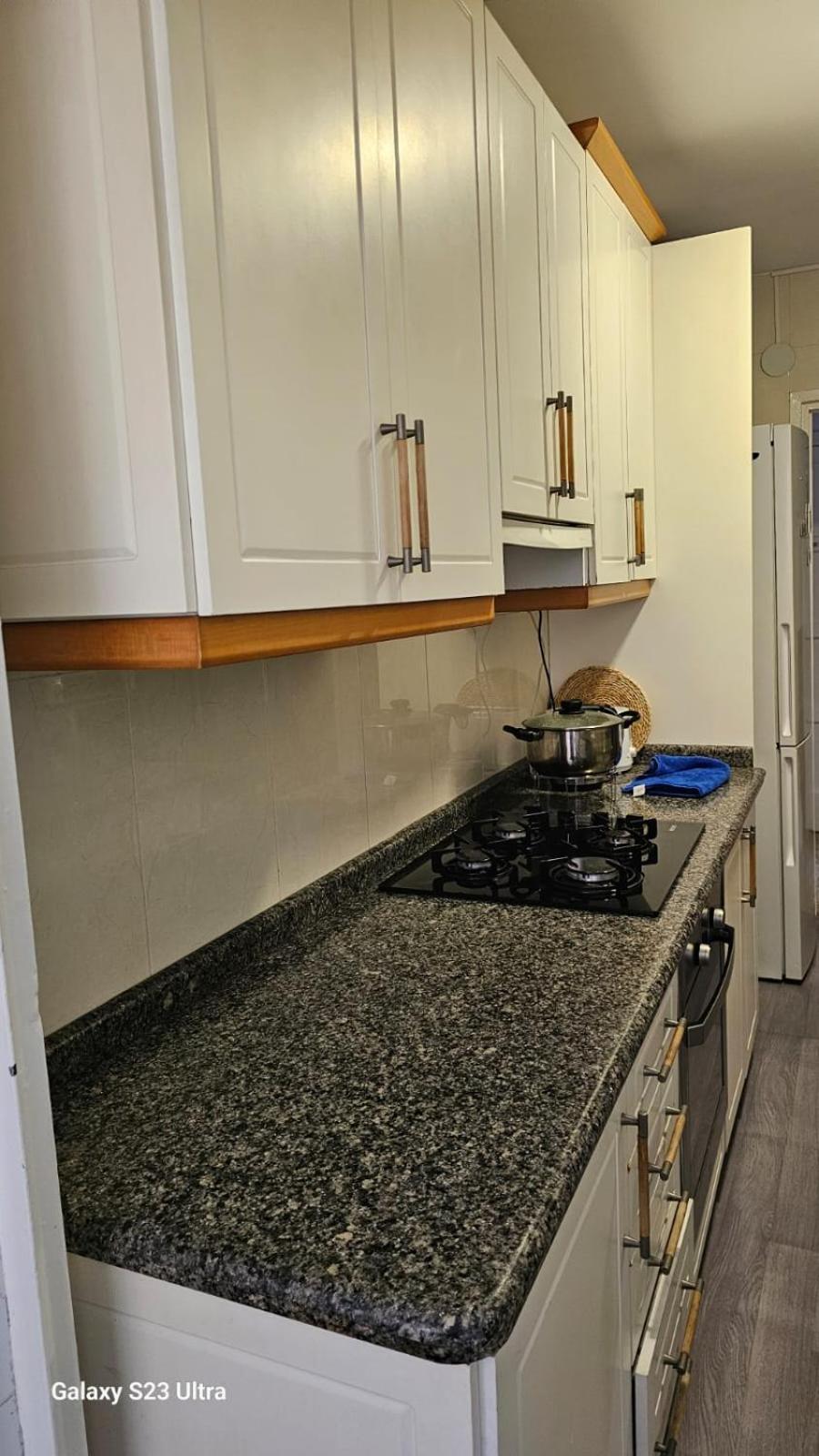 Habitacion Privada Centro Malaga Cerca Tren Maria Zambrano Y Playa Muy Buena Conexion Wifi Extérieur photo
